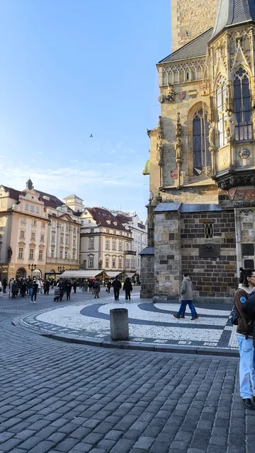 Praga: la Piazza della Città Vecchia in inverno
